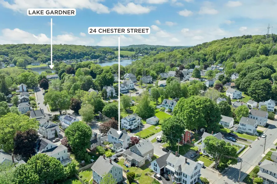 24 Chester Street, Amesbury, MA 01913 - #3