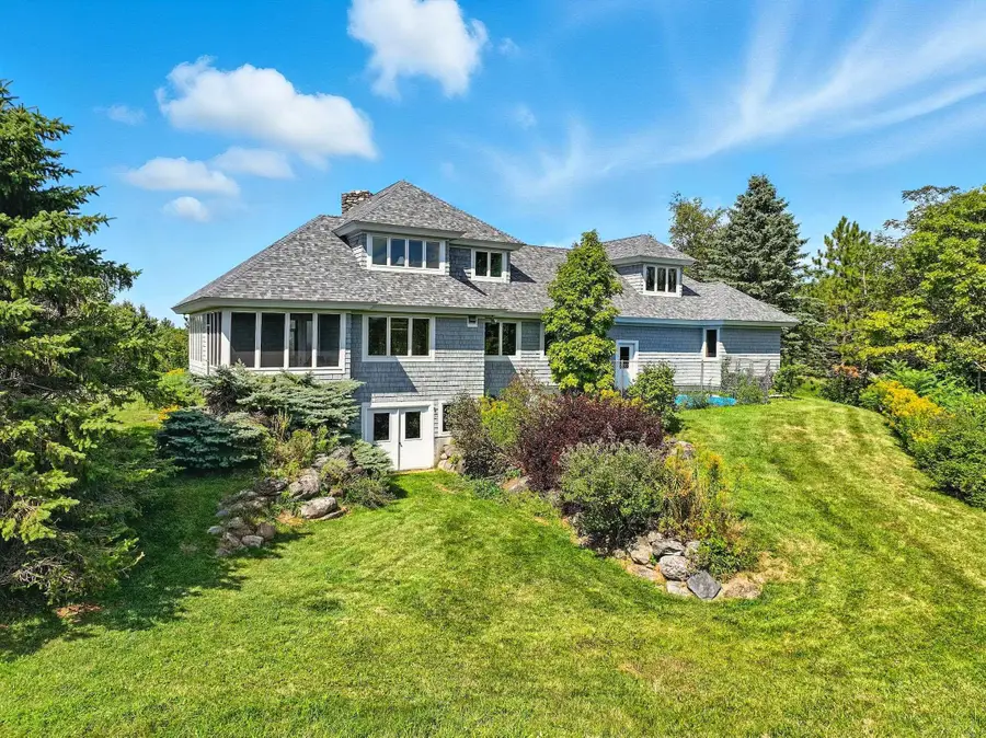 699 Nob Hill Road, Williston, VT 05495 - #3