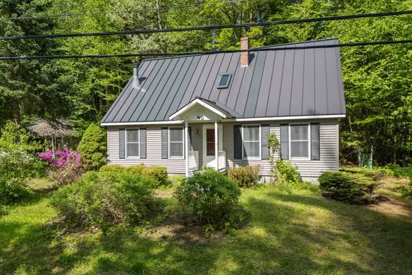 40 Hummingbird Lane, Hillsborough, NH 03244
