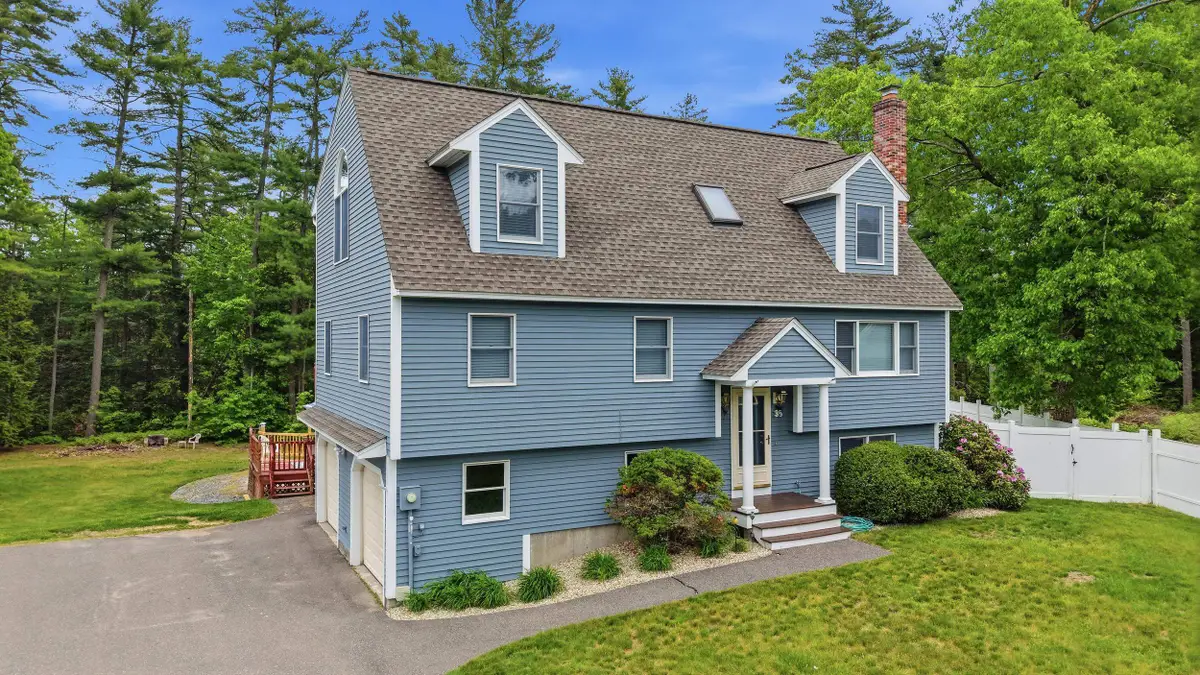 35 Iris Drive, Merrimack, NH 03054 - #1