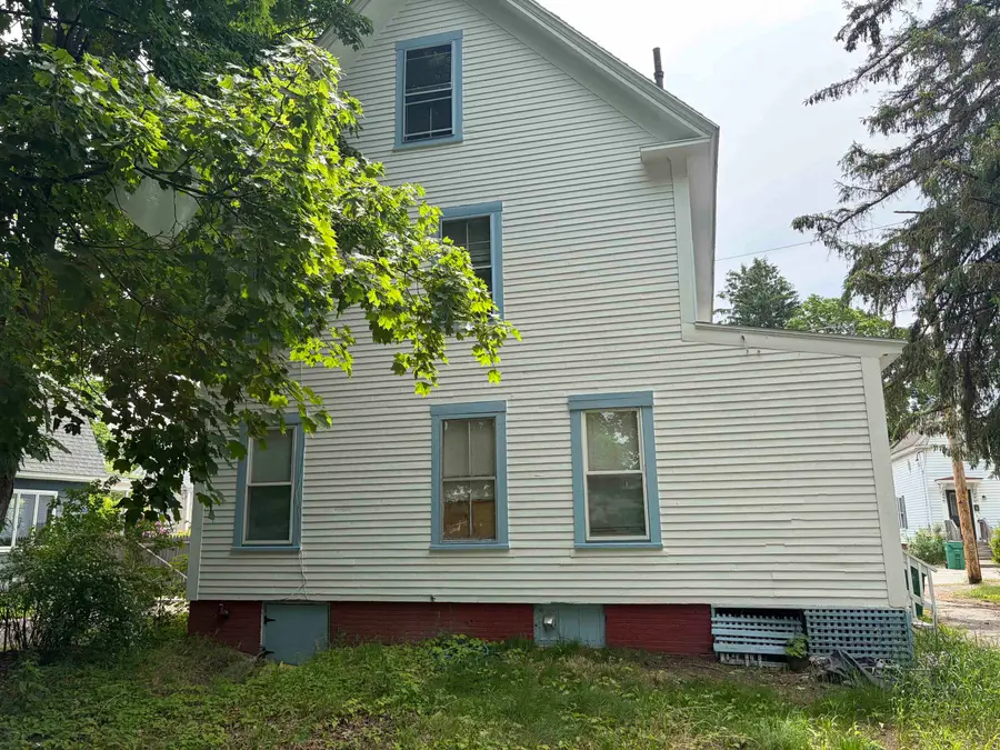 8 Court Street, Rochester, NH 03867 - #3