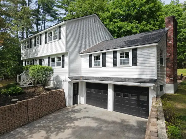 9 Northfield Road, Amherst, NH 03031