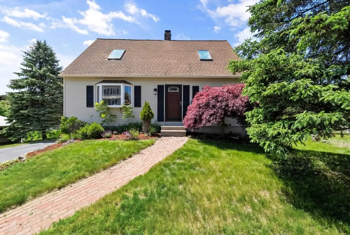 140 Rhode Island Avenue, Manchester, NH 03104 - #1