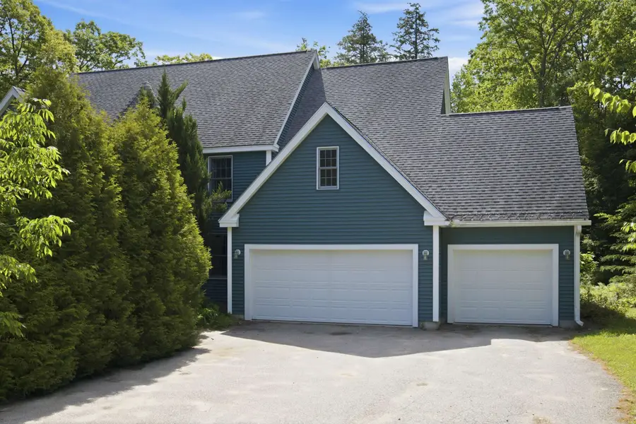 6 Dunnmoore Drive, Bow, NH 03304 - #3