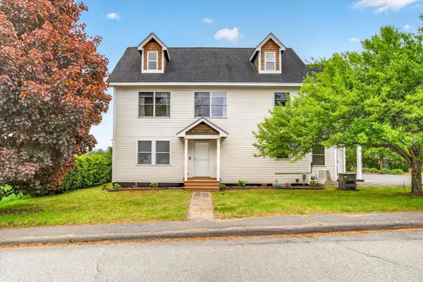 33 Acorn Street, Hartford, VT 05001