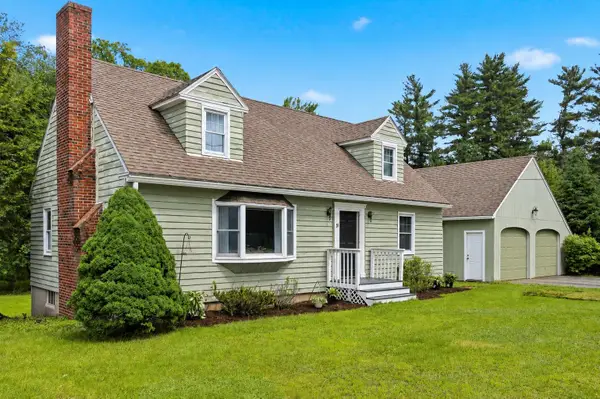 31 Westwood Circle, Dover, NH 03820