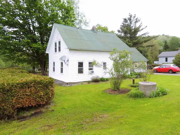949 VT Route 105, Charleston, VT 05872