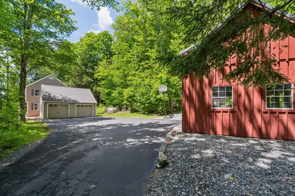 408 Morgan Road, Hartford, VT 05059