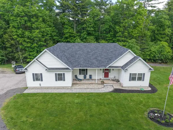 47 Boxwood Drive, Auburn, NH 03032