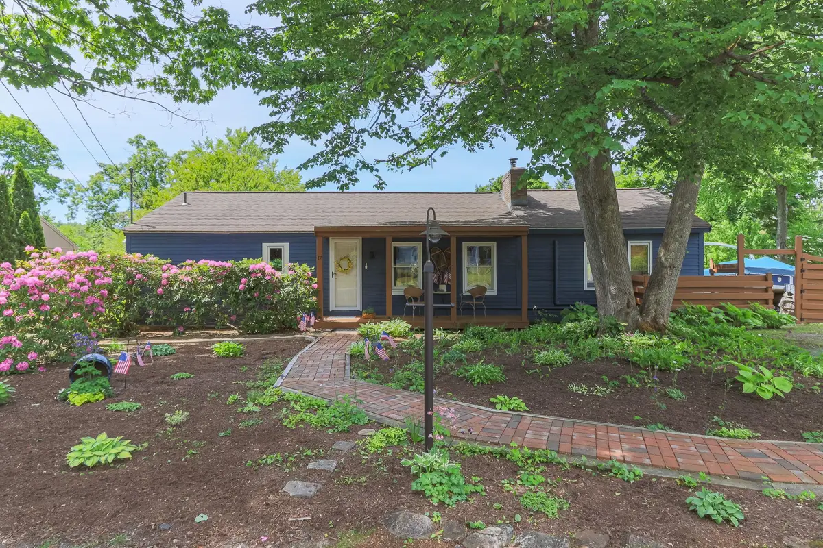 17 Island Pond Road, Hampstead, NH 03841 - #1