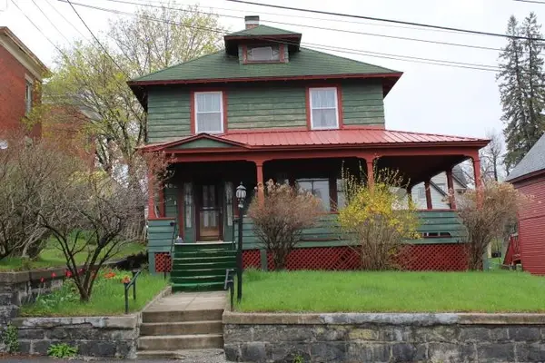 182 Madison Avenue, Berlin, NH 03570