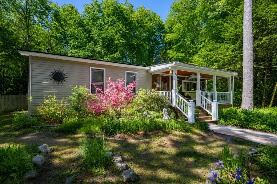 22 Susan Street, Danville, NH 03819 - #2