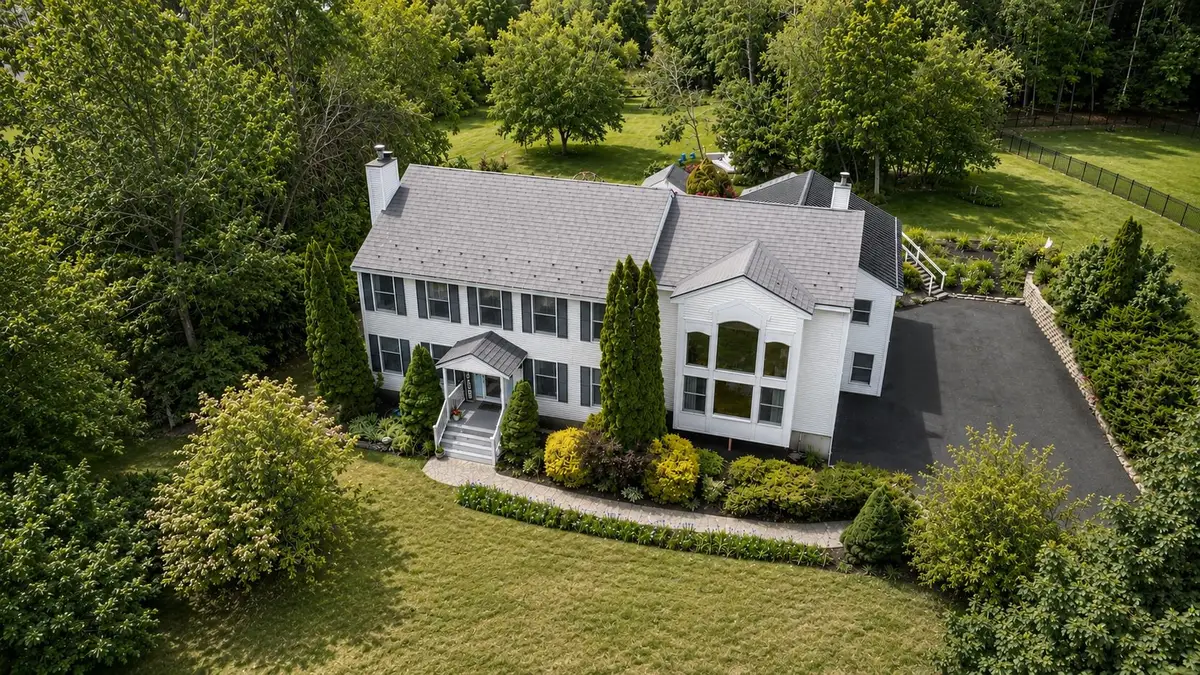 7 Longview Circle, Pelham, NH 03076 - #1