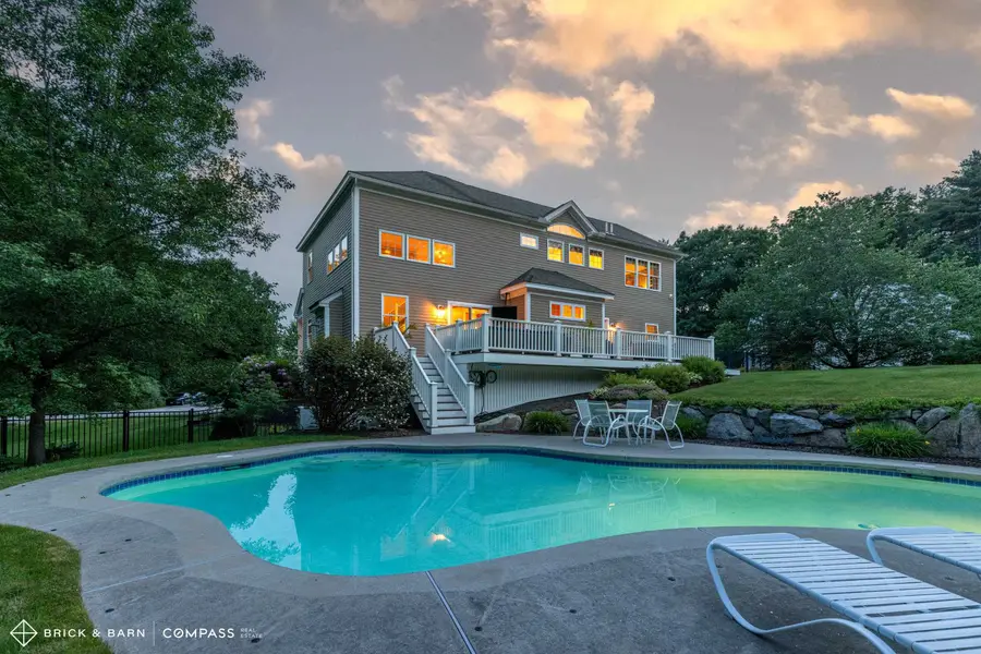 8 Heron Way, Stratham, NH 03885 - #2