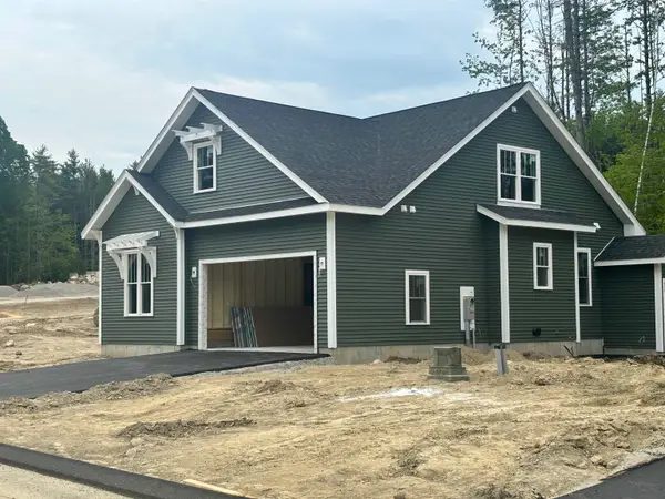 103 Lady Walsingham Way, Laconia, NH 03246