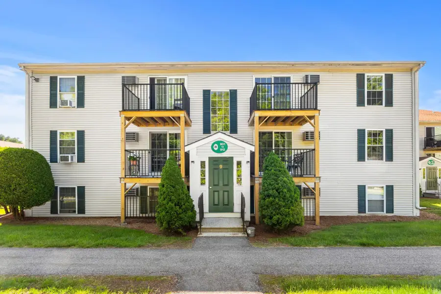 910 White Cedar Boulevard, Portsmouth, NH 03801 - #2