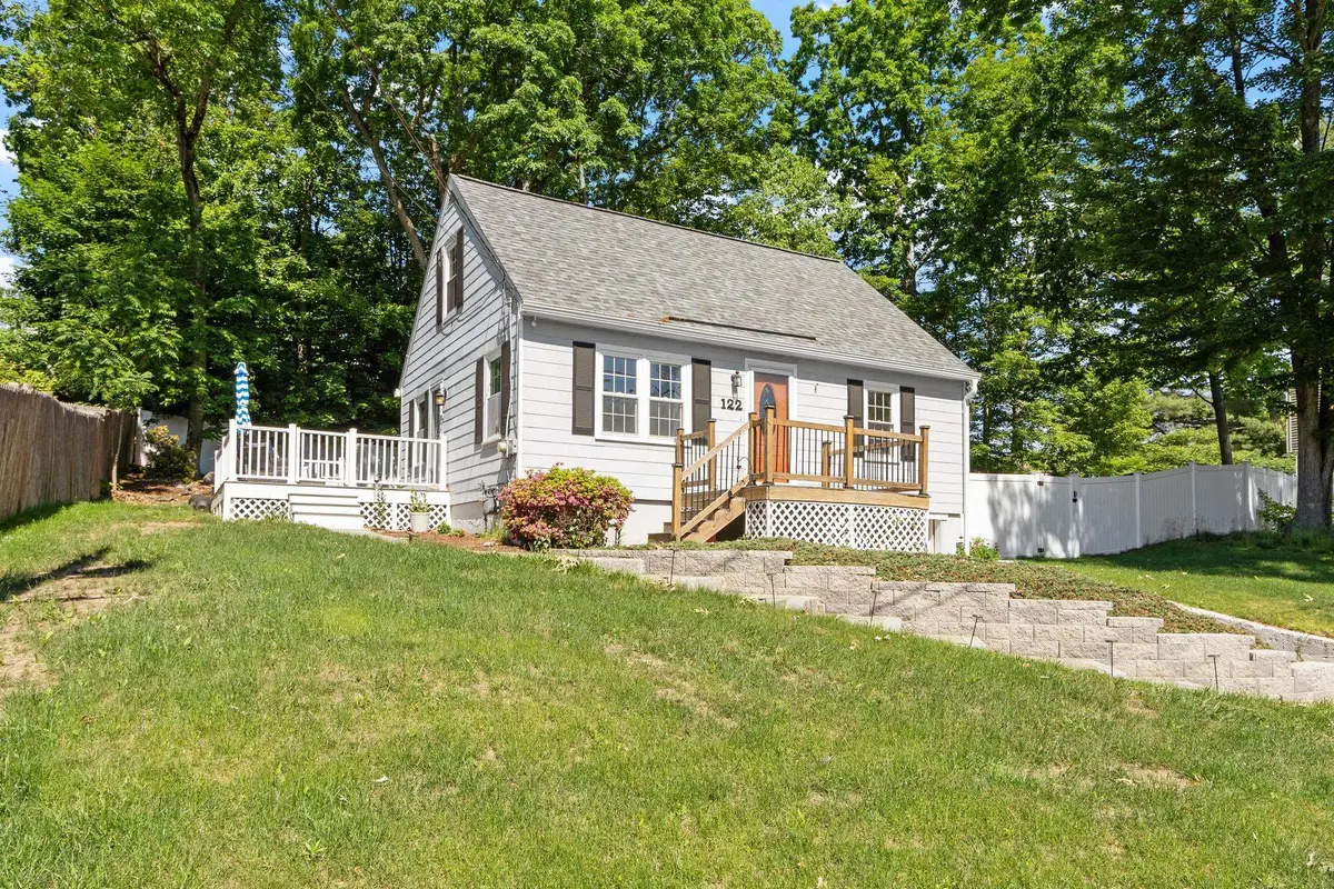 122 Westwood Drive, Nashua, NH 03062 - #1