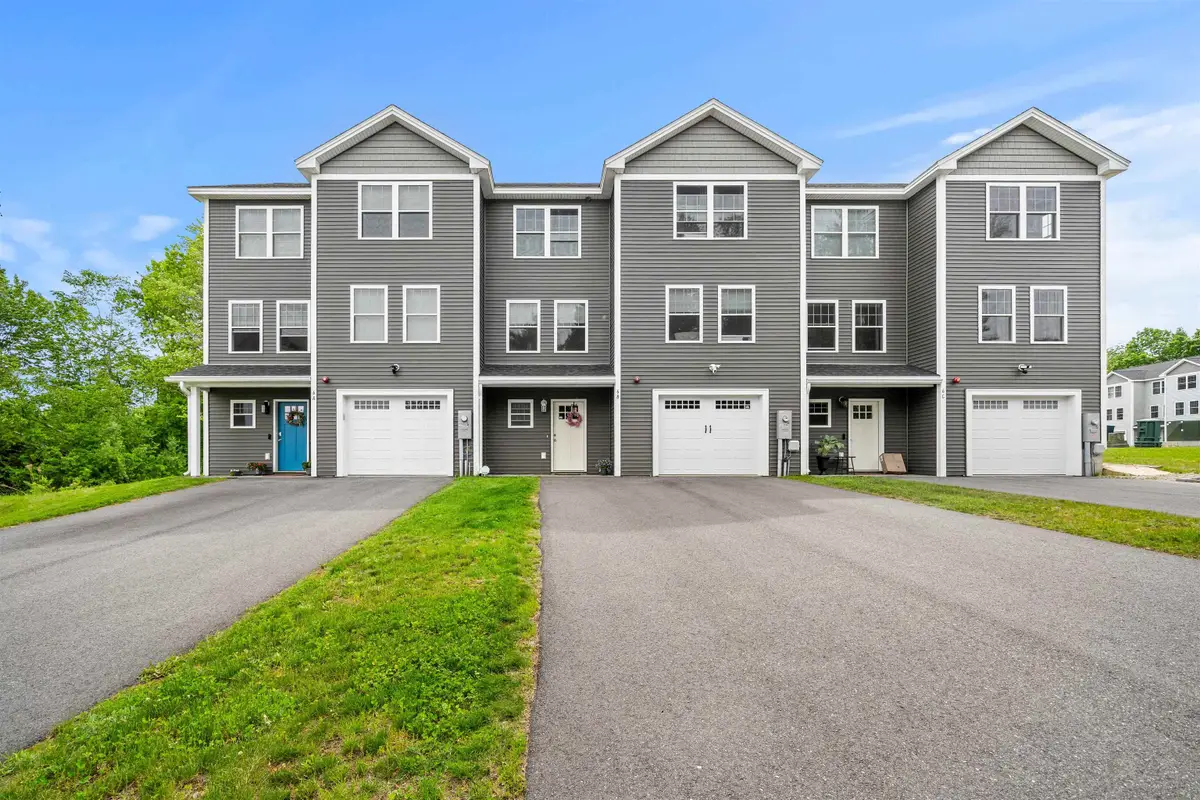 6 Biggs Avenue, Epping, NH 03042 - #1
