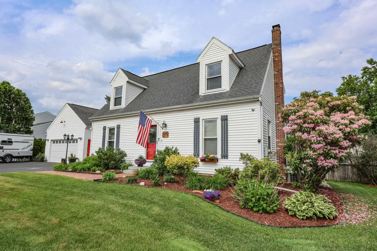 176 Stanton Street, Manchester, NH 03103 - #1