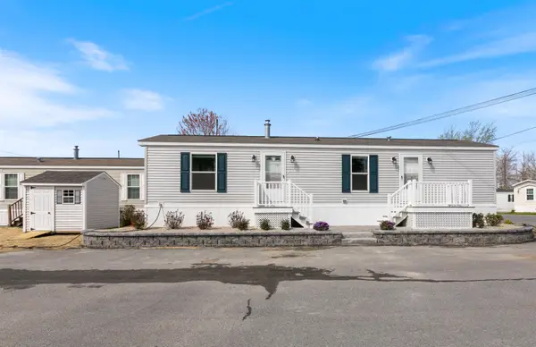 46 Brookwood Drive, Salem, NH 03079