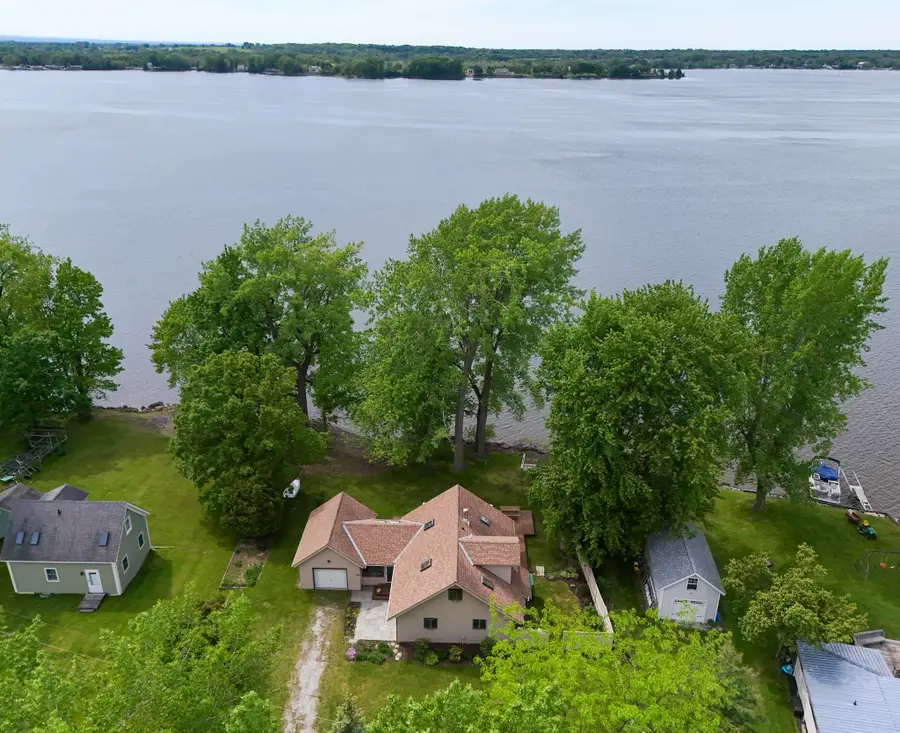 325 Oakridge Lane, North Hero, VT 05474 - #2