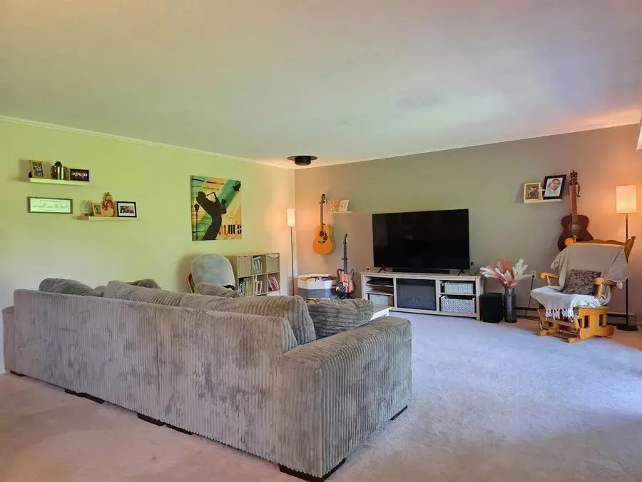 8 Hawthorne Circle, South Burlington, VT 05403 - #2