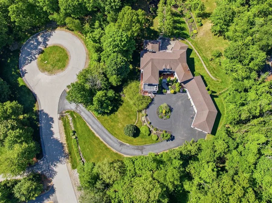 15 Chardonnay Terrace, Bedford, NH 03110 - #3