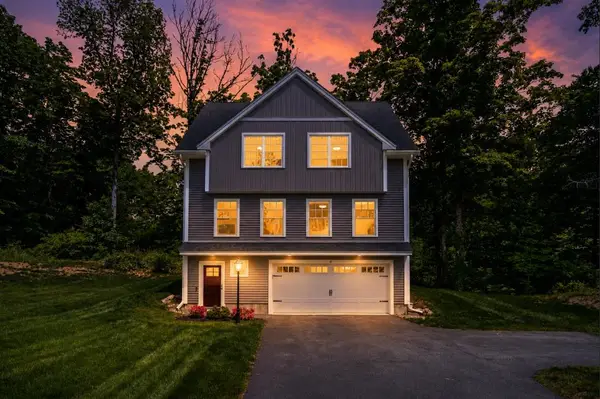 32 Copley Drive, Dover, NH 03820
