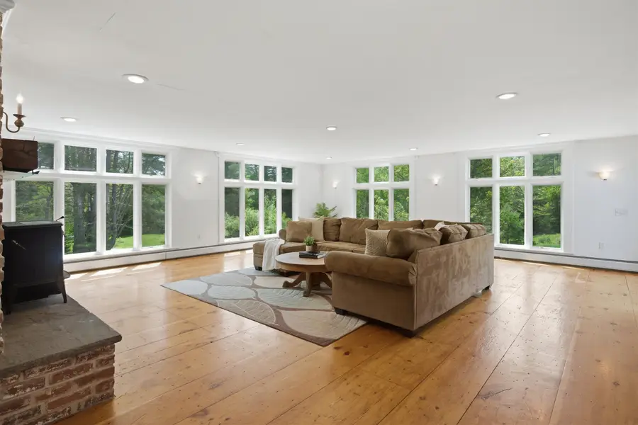 42 Blackberry Lane, Jamaica, VT 05343 - #2