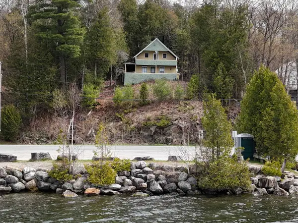 1761 Route 5A, Westmore, VT 05860