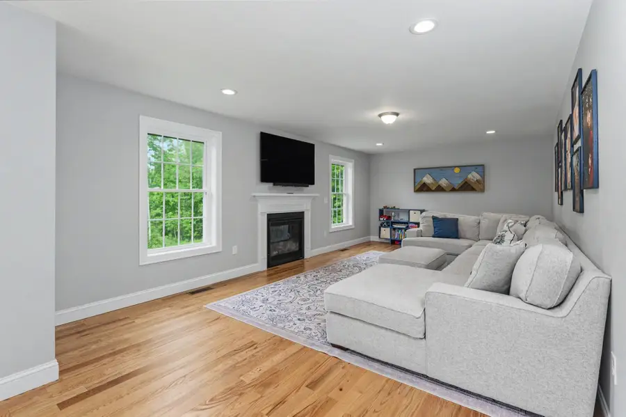 265 Standish Lane, Hudson, NH 03051 - #3