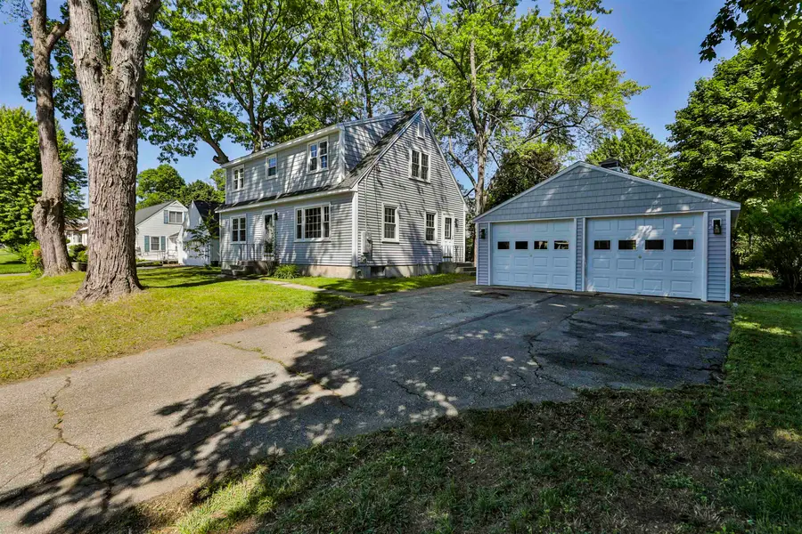 7 Holly Drive, Nashua, NH 03063 - #2