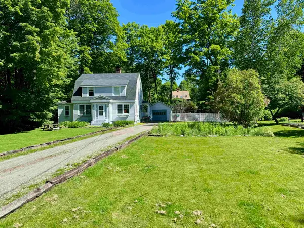 335 Caswell Avenue, Derby, VT 05830