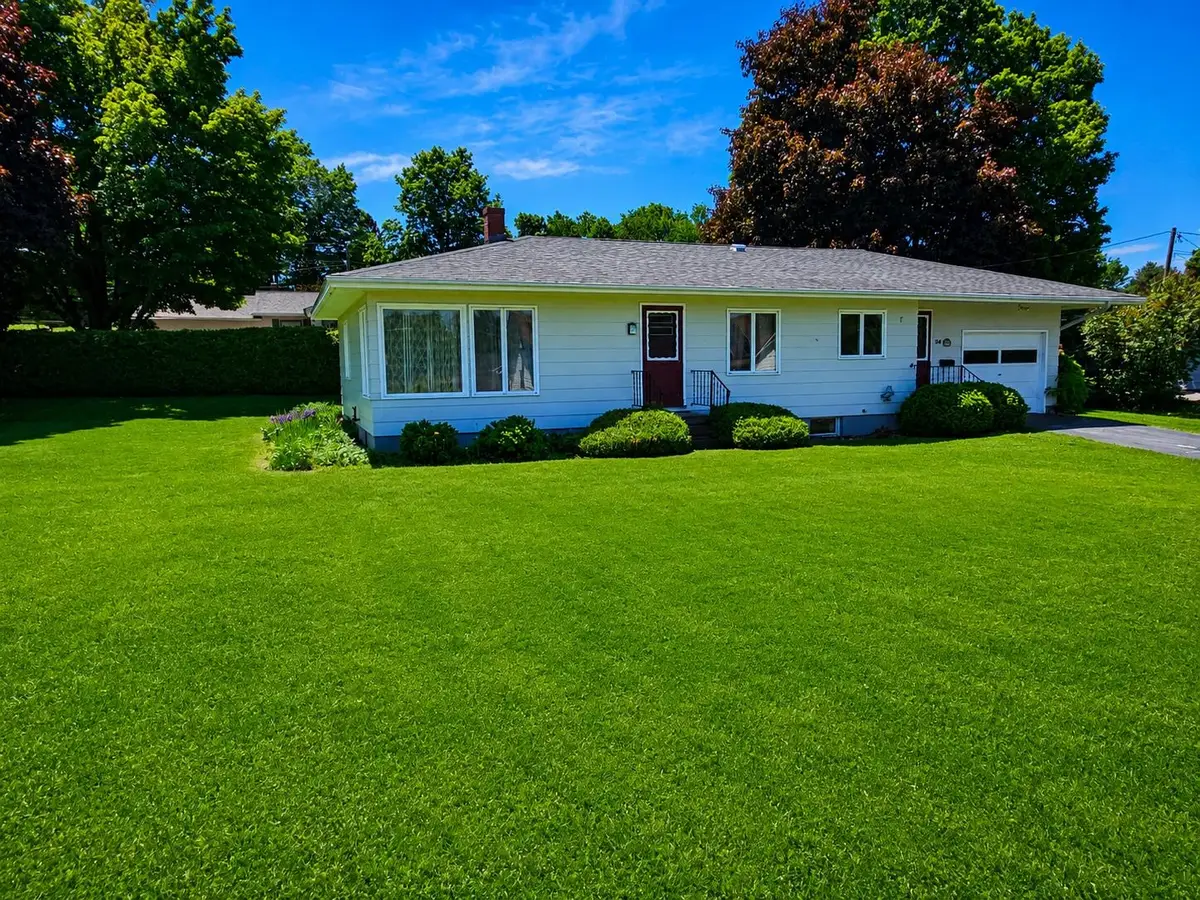 184 Sloan Street, Newport, VT 05855 - #1