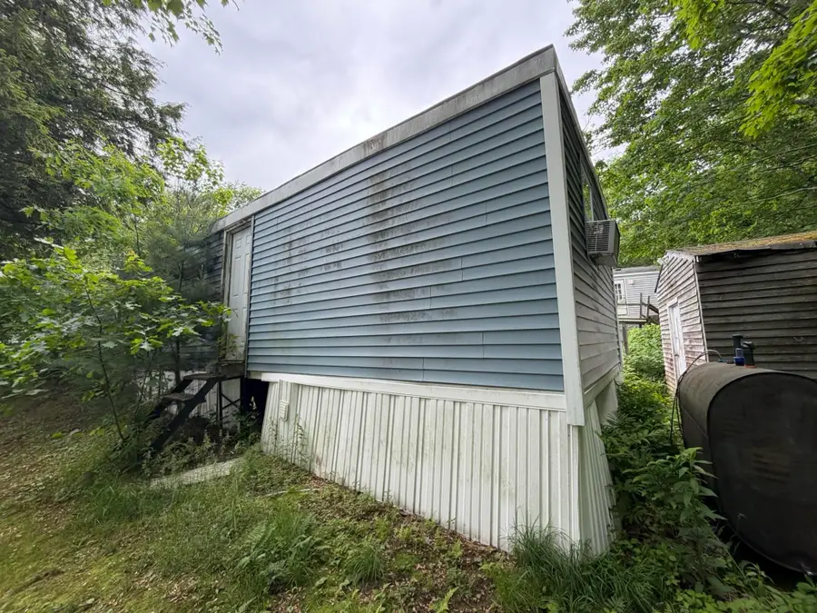 7 Monroe Avenue, Allenstown, NH 03275 - #3