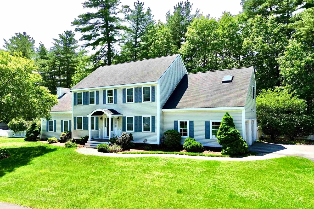 8 Sandstone Drive, Nashua, NH 03063 - #1