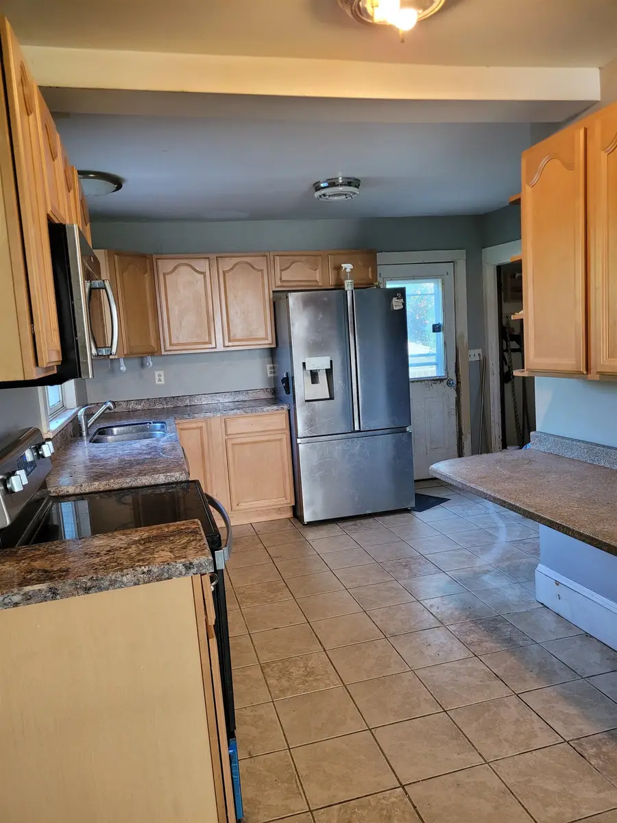 278 Pleasant Street, Saint Johnsbury, VT 05819 - #3