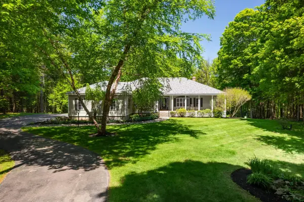 33 Buck Drive, Eliot, ME 03903