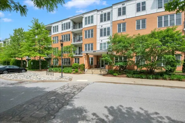 410 Farrell Street #215, South Burlington, VT 05403