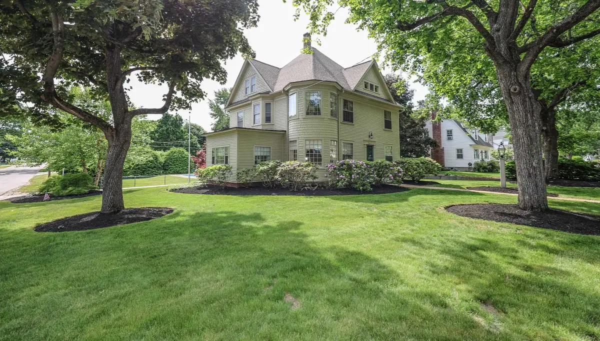 27 Eastman Street, Nashua, NH 03060 - #1