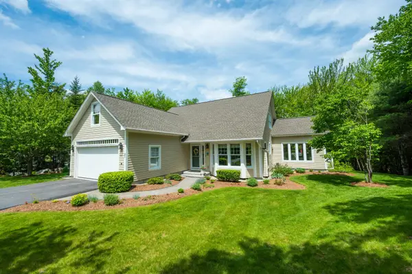 21 Conifer Lane, New London, NH 03257