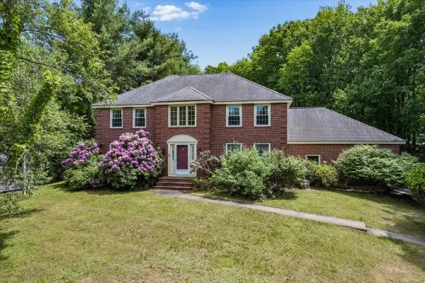 28 Brick Mill Road, Bedford, NH 03110