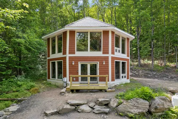 138 Red Maple Lane, Randolph, VT 05061