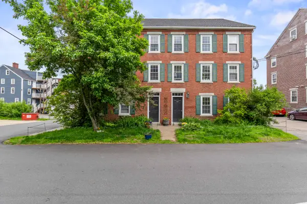 412 2nd Street, Rollinsford, NH 03869