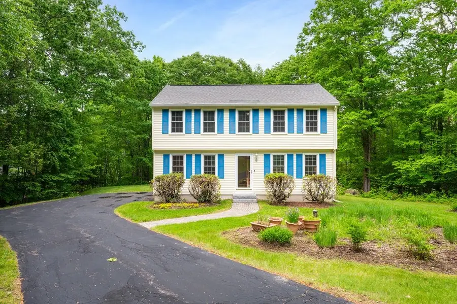 43 Sage Court, Goffstown, NH 03045 - #3