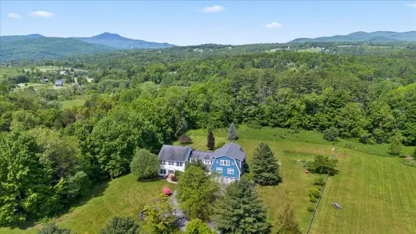 64 Homestead Lane, Waterbury, VT 05677
