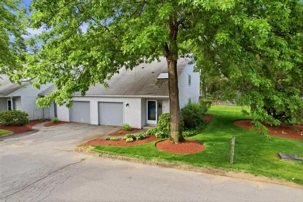 1 Highland Green Lane, Merrimack, NH 03054