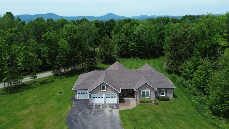 905 Dairninaka Drive, Derby, VT 05829 - #2