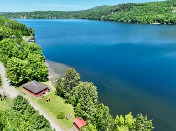 140 Lakeside Lane, Barton, VT 05839