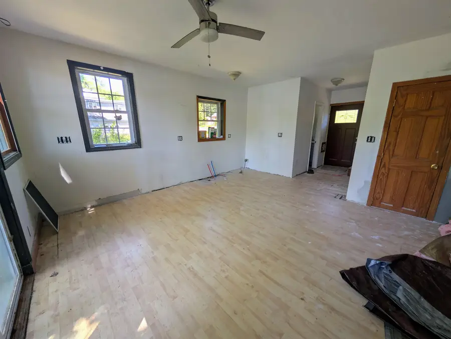 23 Penn Avenue, Deerfield, NH 03037 - #3